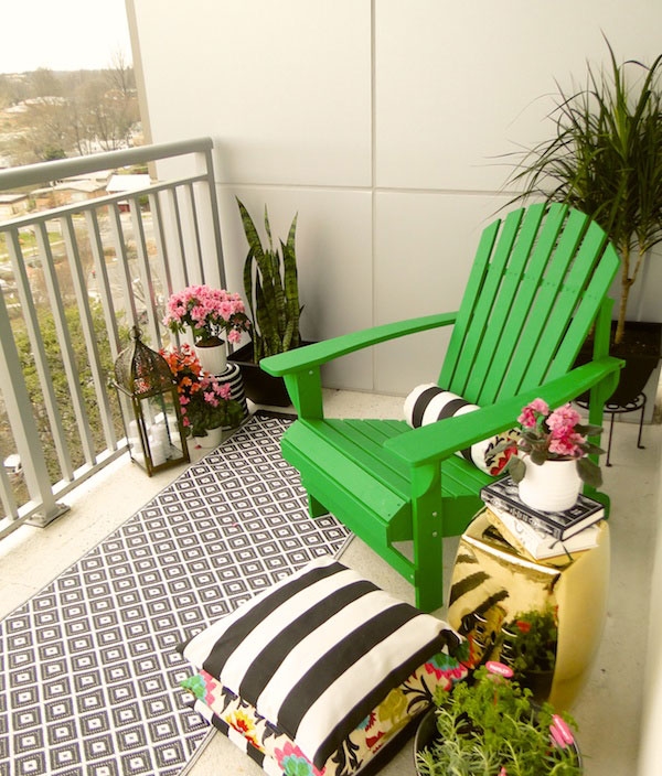 Small-balcony-makeover-DIY-from-Home-Depot