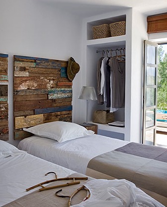respaldo maderacabezal-de-cama-hecho-con-madera-reciclada